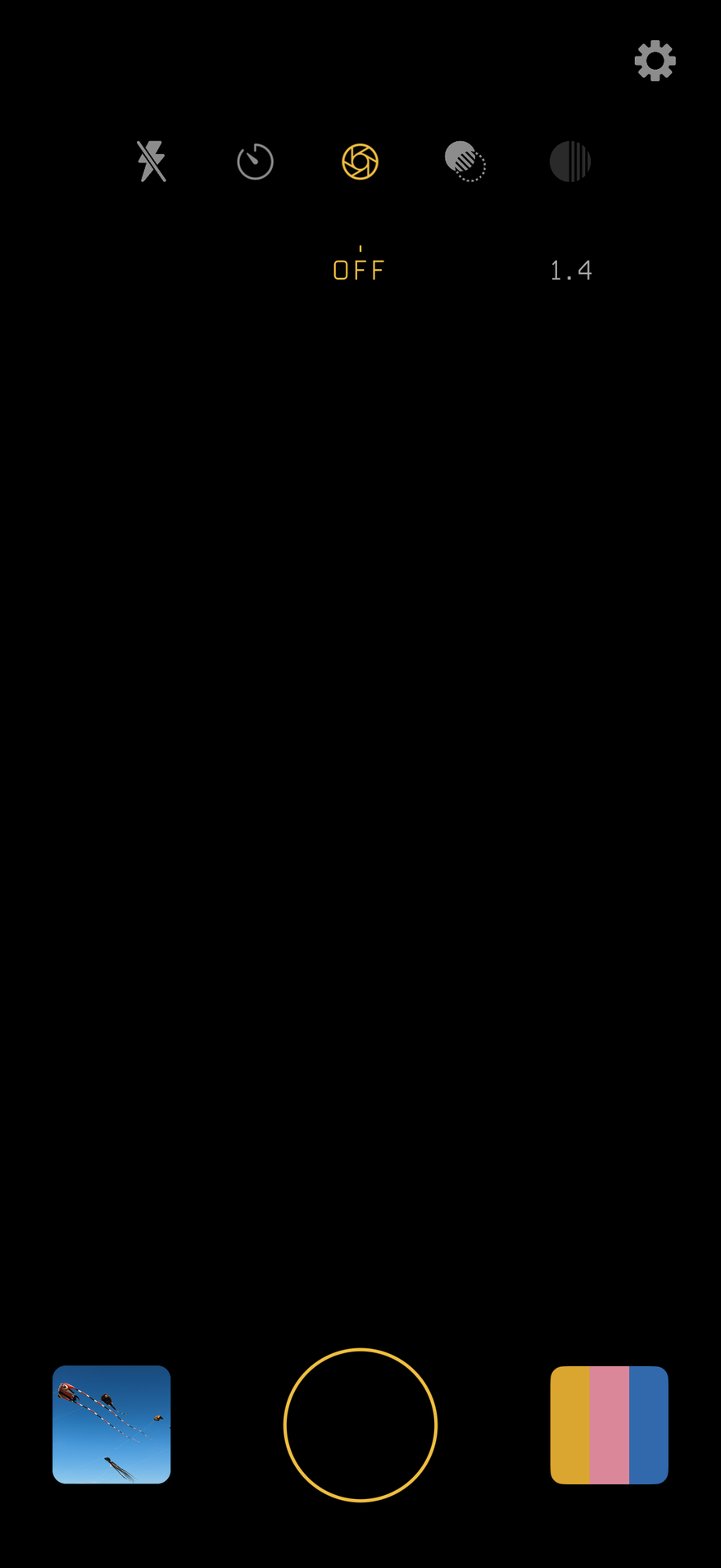 Filmglass’s camera interface on iPhone, with the mode dial, control dial, settings, camera roll, shutter and recipe button